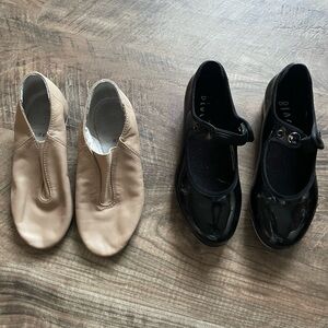 Girls dance shoes Bloch size 12/12.5 jazz tap shoes